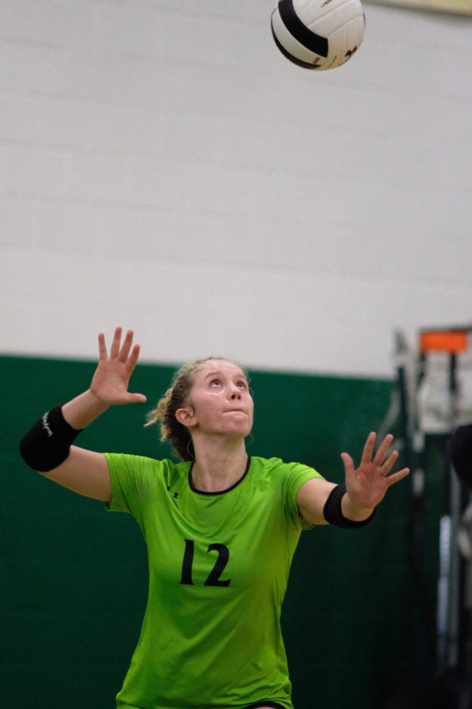 5Star_Cath_Green_Volley 21