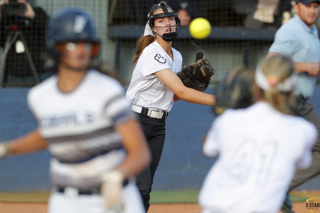 Powell v Farragut softball 08 (Danny Parker)