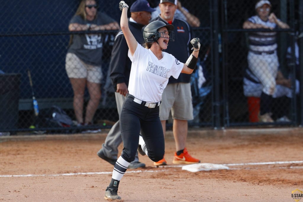 Powell v Farragut softball 17 (Danny Parker)