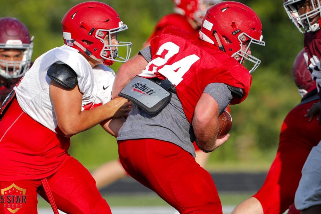 Halls vs Bearden scrimmage 30 (copyright Danny Parker)