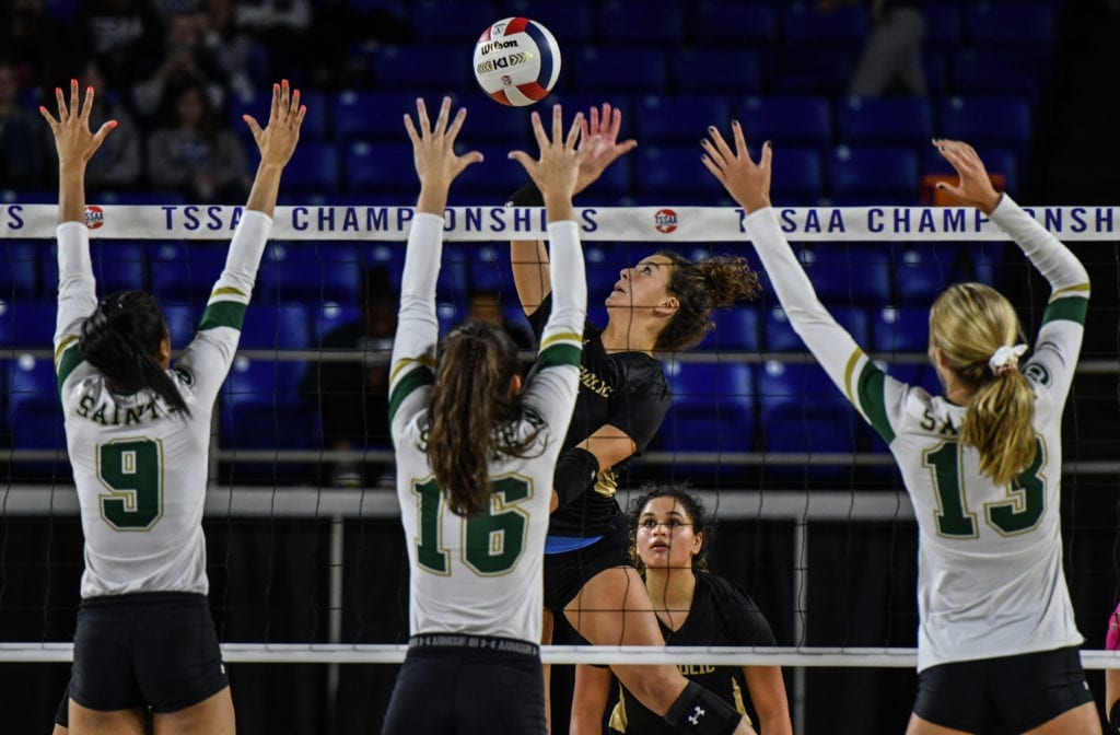 Pulliam_StateVB_Catholic_Ship (2 of 21)