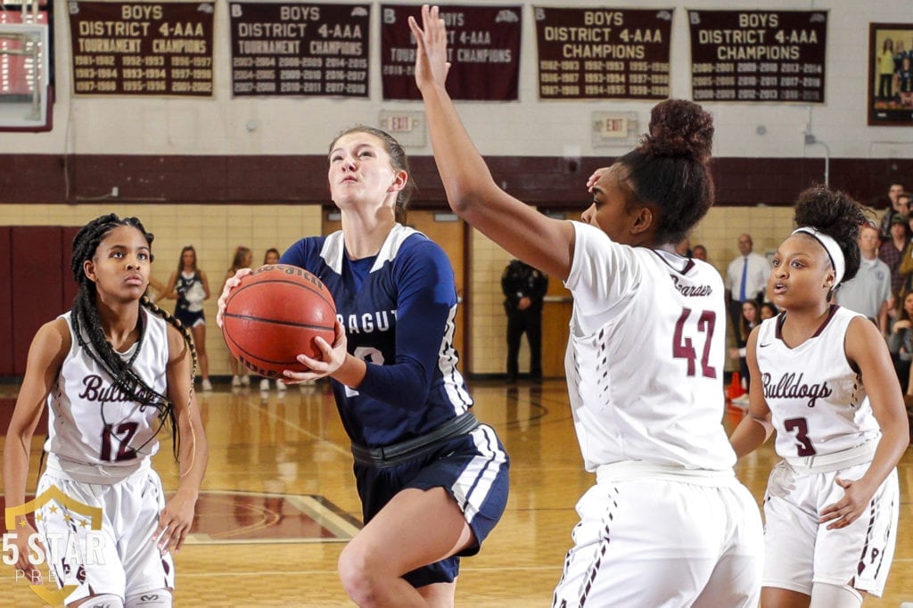 KNOXVILLE, Tenn. Ñ 2019.12.13 - TSSAA District 4-AAA basketball