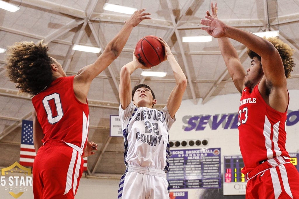 KNOXVILLE, Tenn. Ñ 2019.12.17 - TSSAA District 2-AAA boys basketball