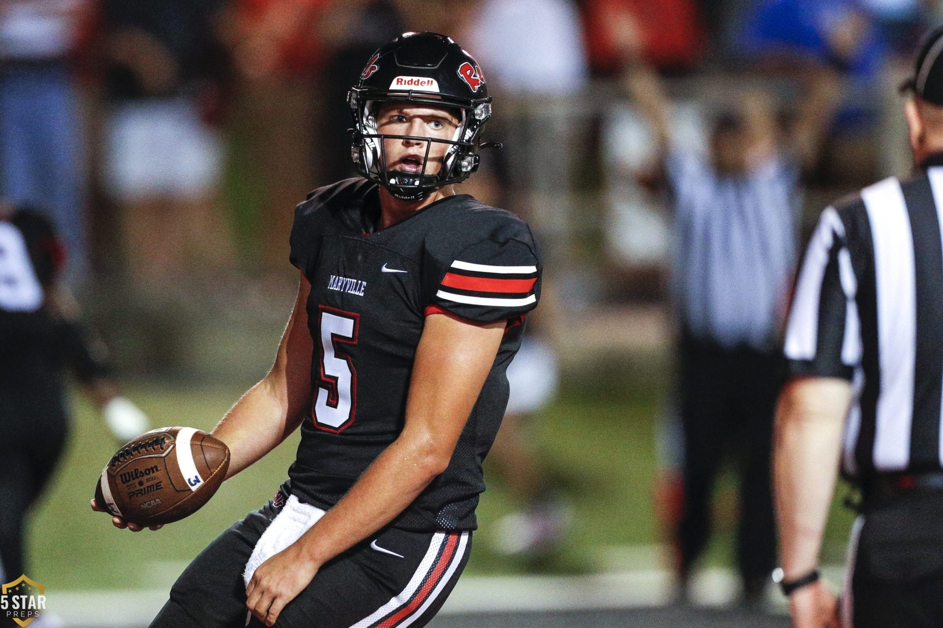 Maryville QB Carson Jones leads secondhalf comeback and 149 win over