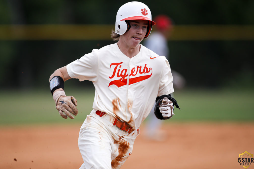 White House Heritage Pigeon Forge Baseball