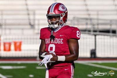 The Oak Ridge Wildcats defeated the Halls Red Devils 28-13 on Th