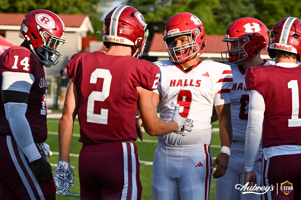 The Oak Ridge Wildcats defeated the Halls Red Devils 28-13 on Th